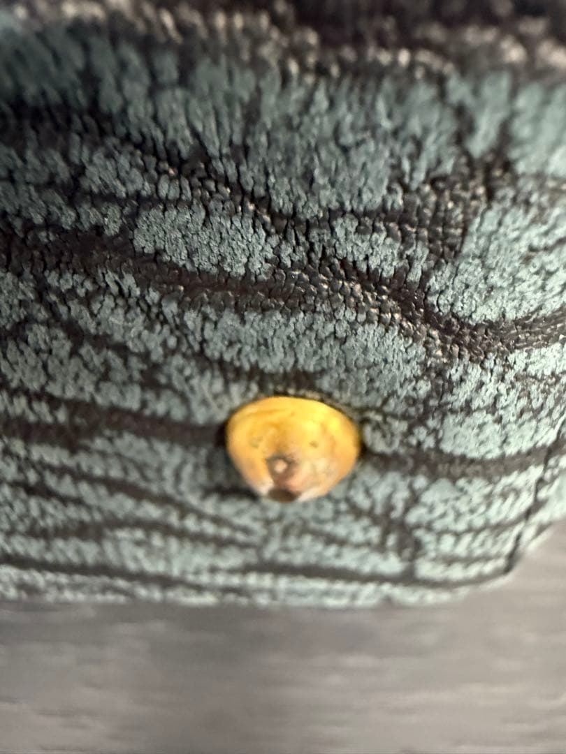 ★未使用級★ JRA認定 アザラシ本革 ハンドバッグ 鍵付き 高級感漂う逸品♪