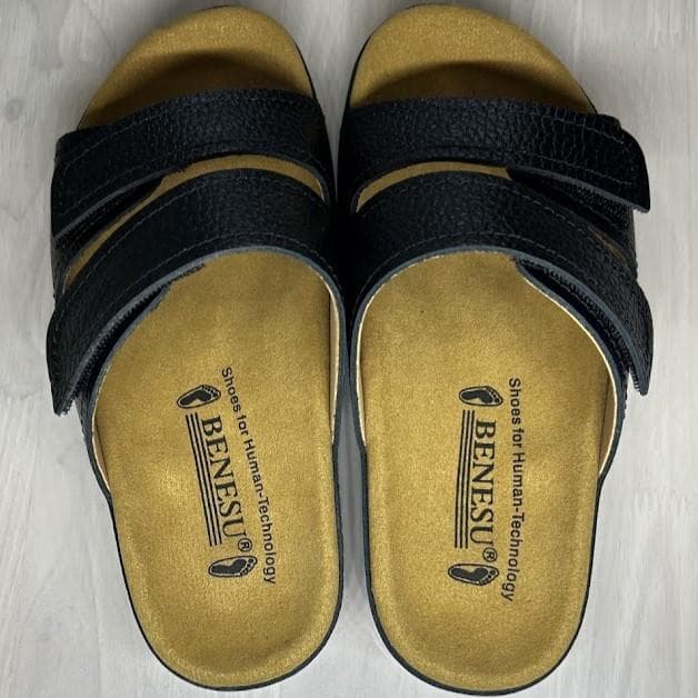 専用出品　新品 23㎝ 0092B ベネッシュ BENESUスリッパ 黒 室内履