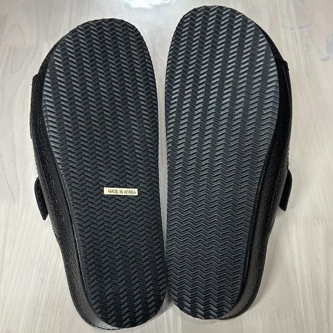 専用出品　新品 23㎝ 0092B ベネッシュ BENESUスリッパ 黒 室内履