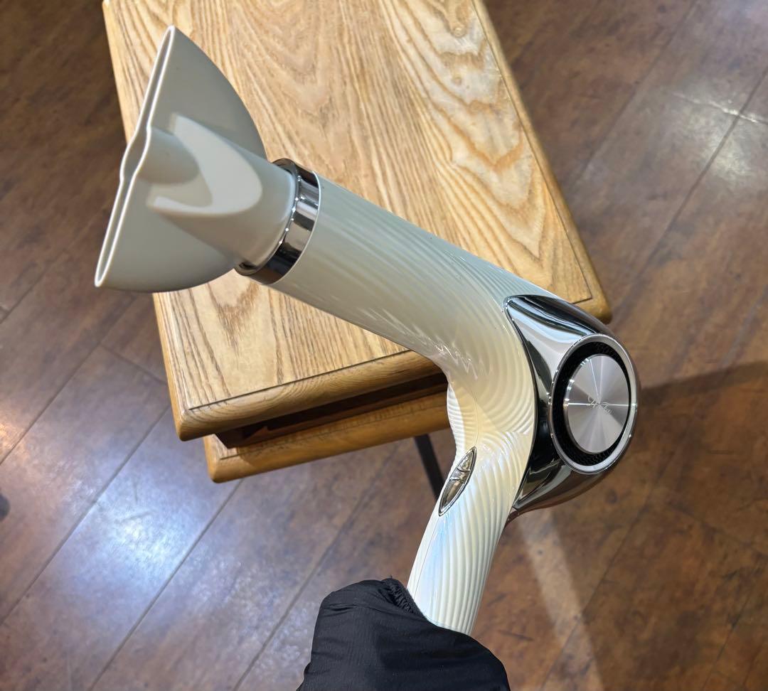 ビューテック ドライヤープロ ReFa BEAUTECH DRYER ホワイト