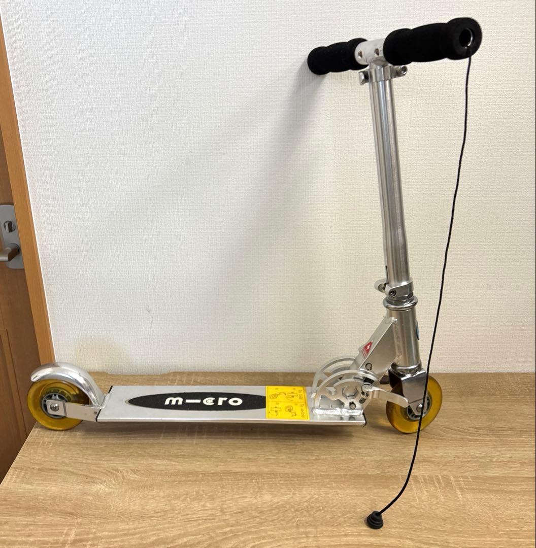 中古品　折り畳みキックボード m-cro マイクロ スイスメーカー
