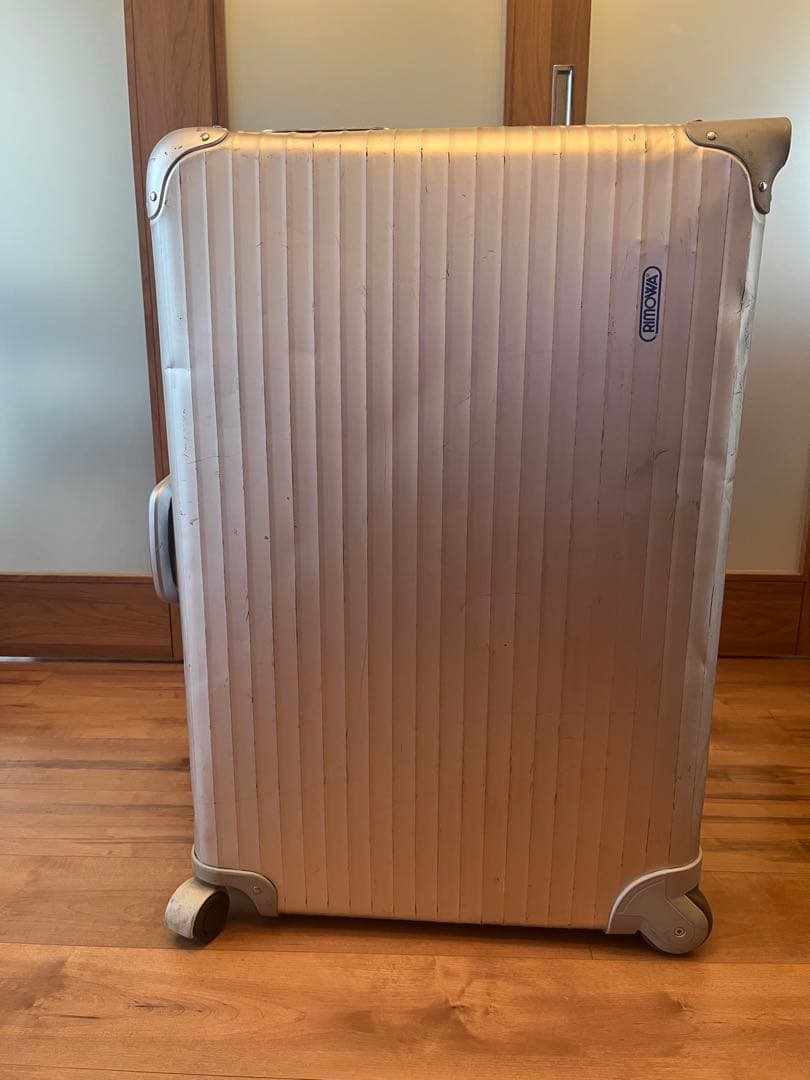 リモワ　シルバーインテグラ　104ℓ 4輪