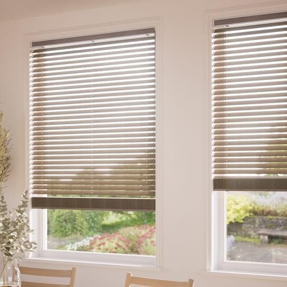 未使用　ウッドブラインド　ライトブラウン　160×95