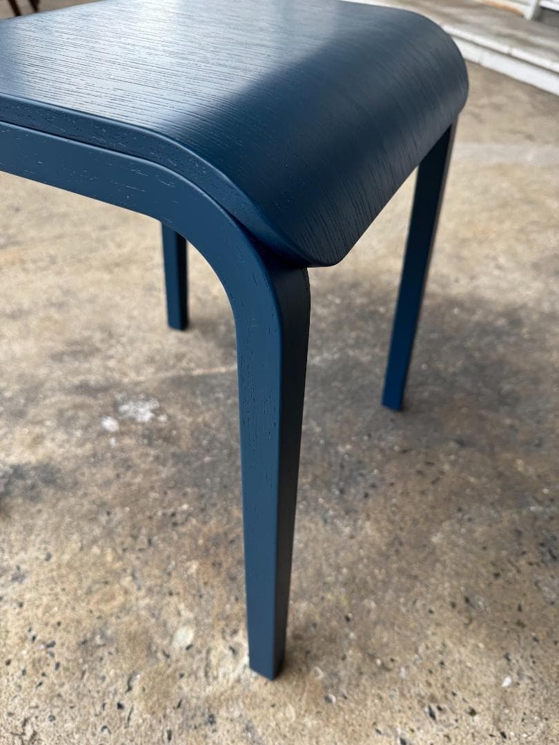 旭川家具 匠工芸 TAPEREDスツールA ロータイプ オーク 張座 ネイビー