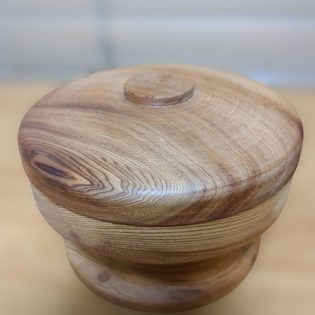 屋久杉高台付き小物入れ　手作り木工