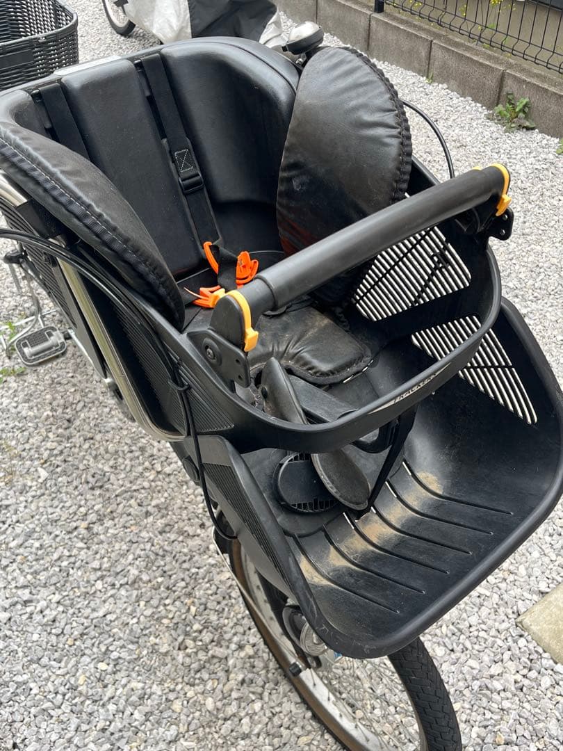 FRACKIES チャイルドシート付き ブラック　ふらっか〜ずシュシュ