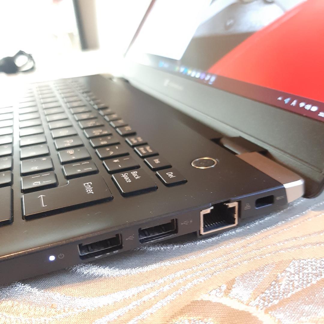 東芝 G83FP 10世代 i7 10710U 256G 1920×1080