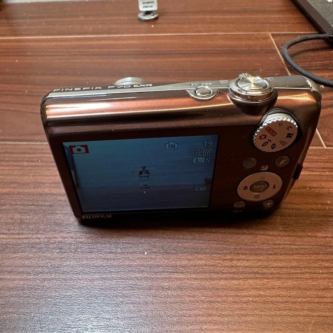FUJIFILM FinePix F70 EXR デジカメ 5336