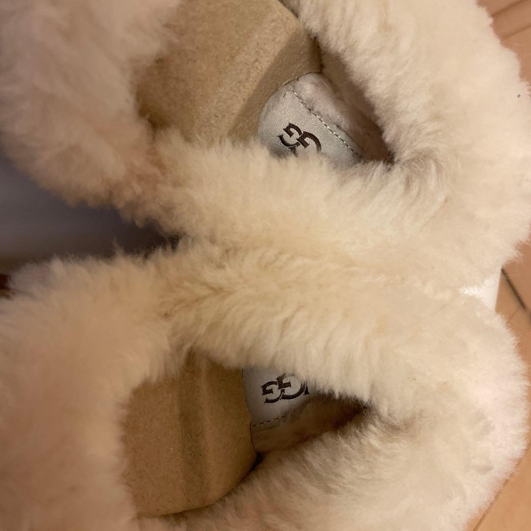 UGG nita w7 24cm 新品未使用