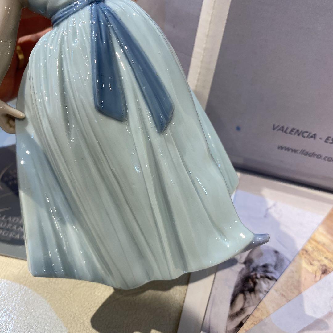 未使用品！ ☆リヤドロ☆ 可愛いロシータ フィギュリン 人形