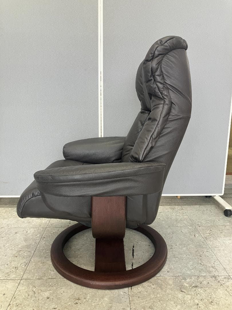 Hjellegjerde パーソナルチェア リクライニング オットマン付