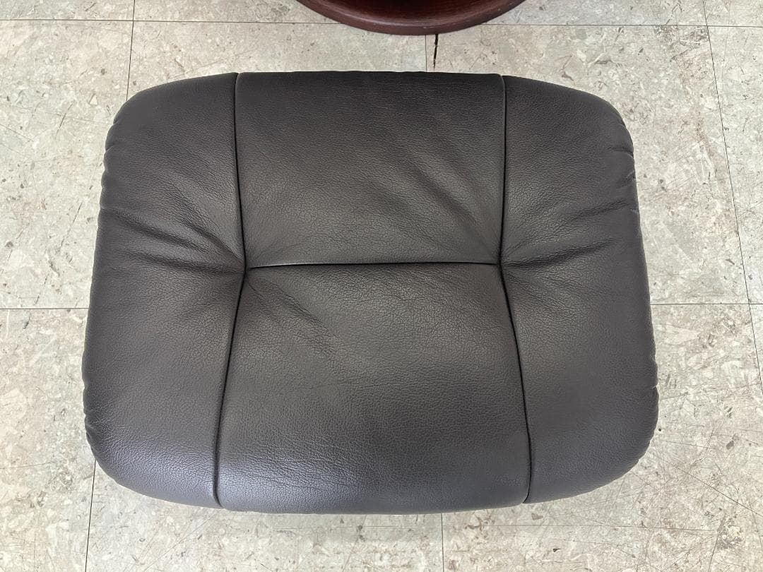 Hjellegjerde パーソナルチェア リクライニング オットマン付