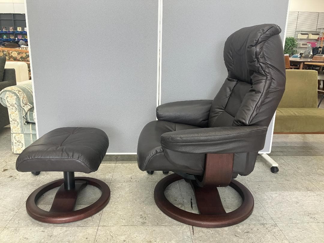 Hjellegjerde パーソナルチェア リクライニング オットマン付