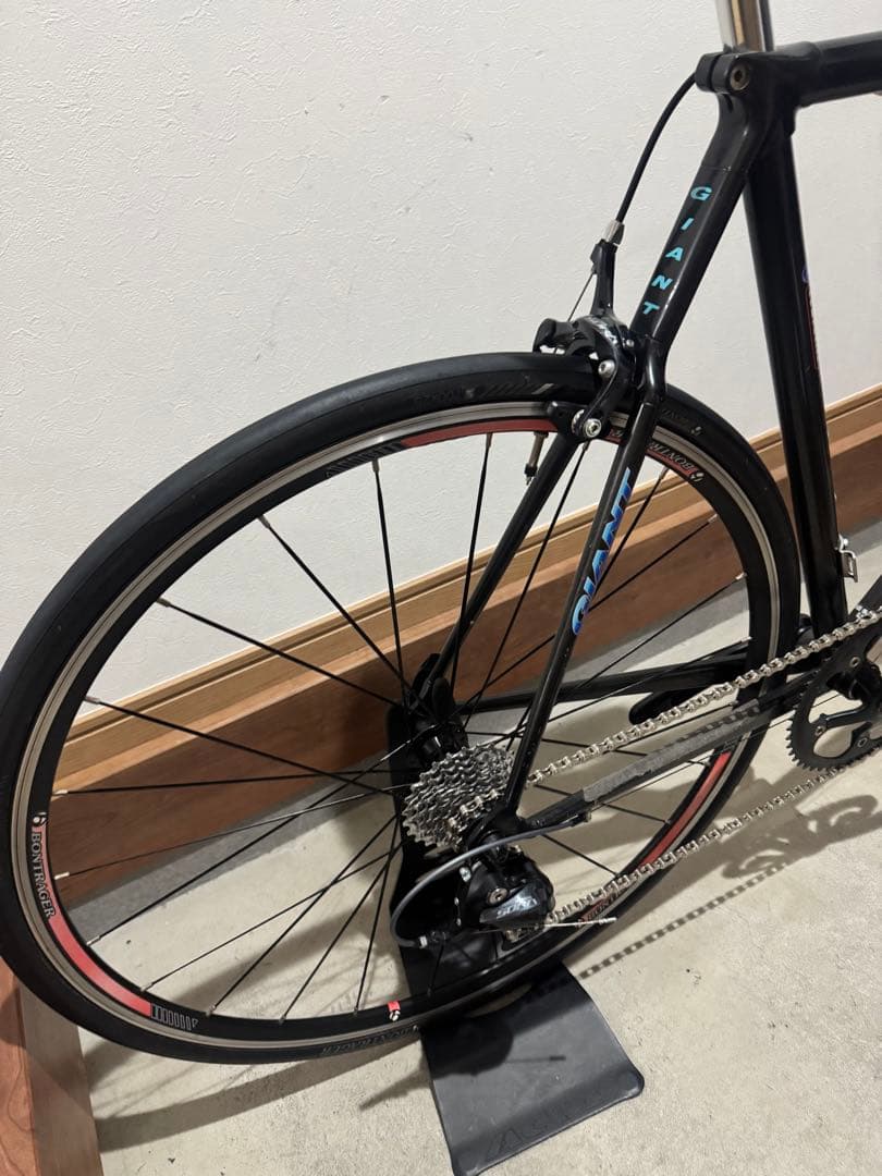 ジャイアント　フルカーボンロードバイク