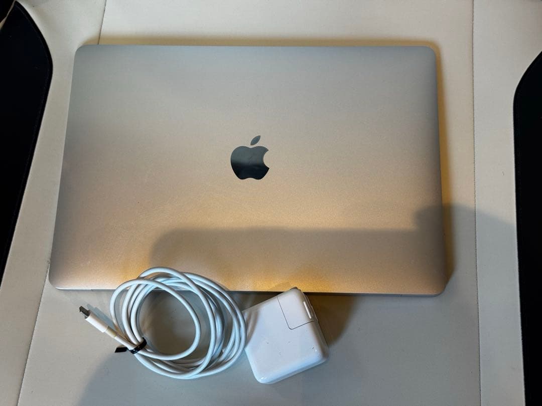 Apple MacBook Air M1 2020 13.3インチ　US