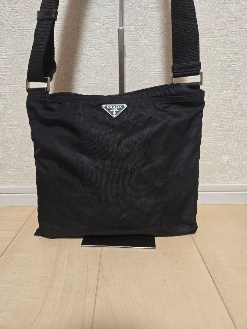 PRADA 三角プレート 黒 ブラック 白タグ テスート ショルダーバッグ