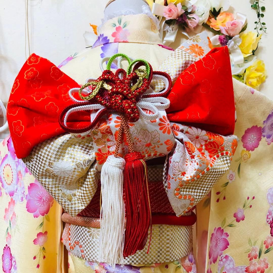 七五三七歳未使用着物‼️薄イエロー系⭐︎桜舞い散る金彩煌びやか際立つ⭐︎安心フルセット