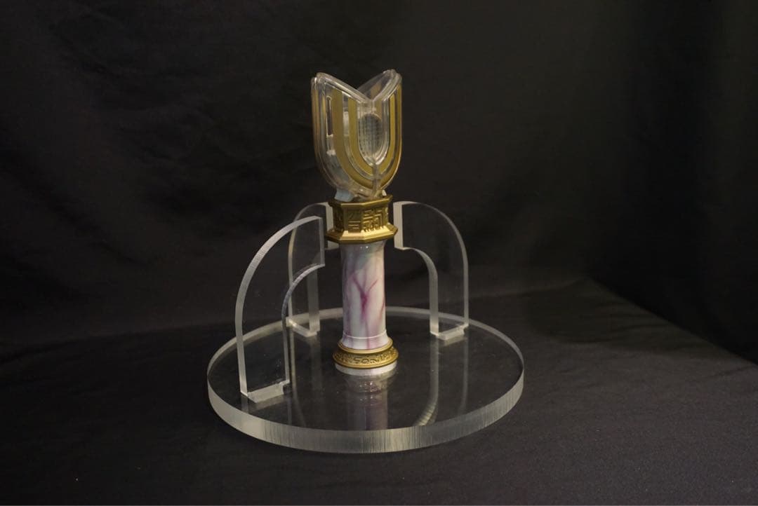 ウルトラマンティガ　ウルトラレプリカ　プロップ風改造品　スパークレンス　台座付き