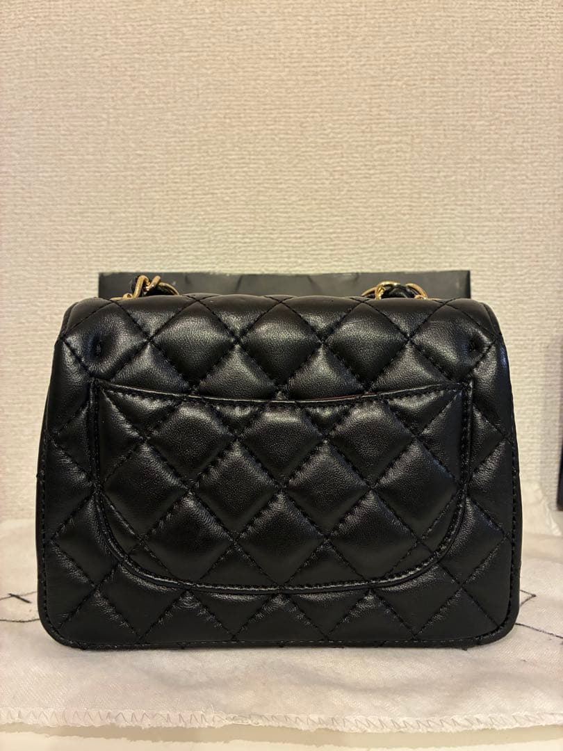 CHANEL ミニフラップバッグ　ミニマトラッセ