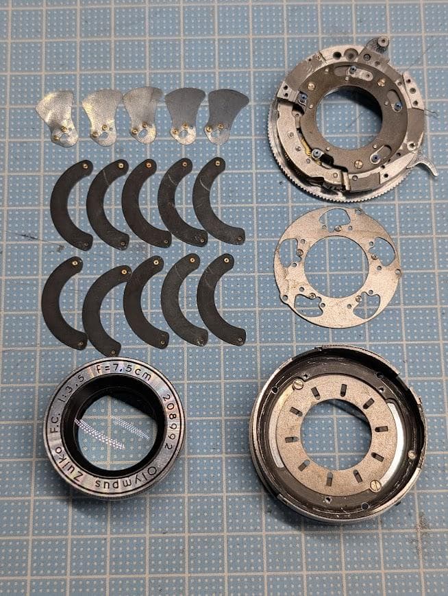【整備済】　マミヤ MAMIYA 6 蛇腹 中判カメラ