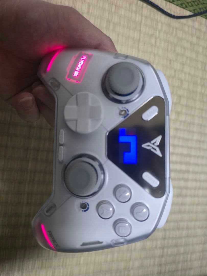 Flydigi Apex 4 ワイヤレスコントローラー