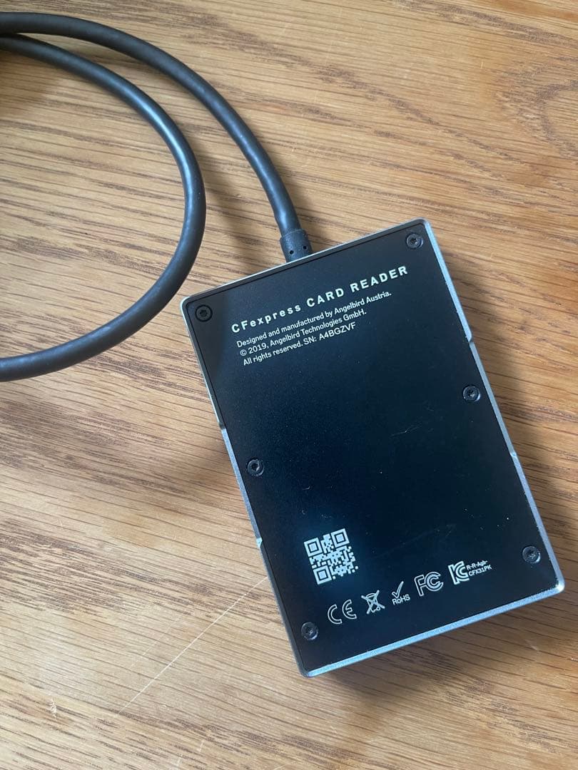 美品! angelbird cfexpress type b カードリーダー