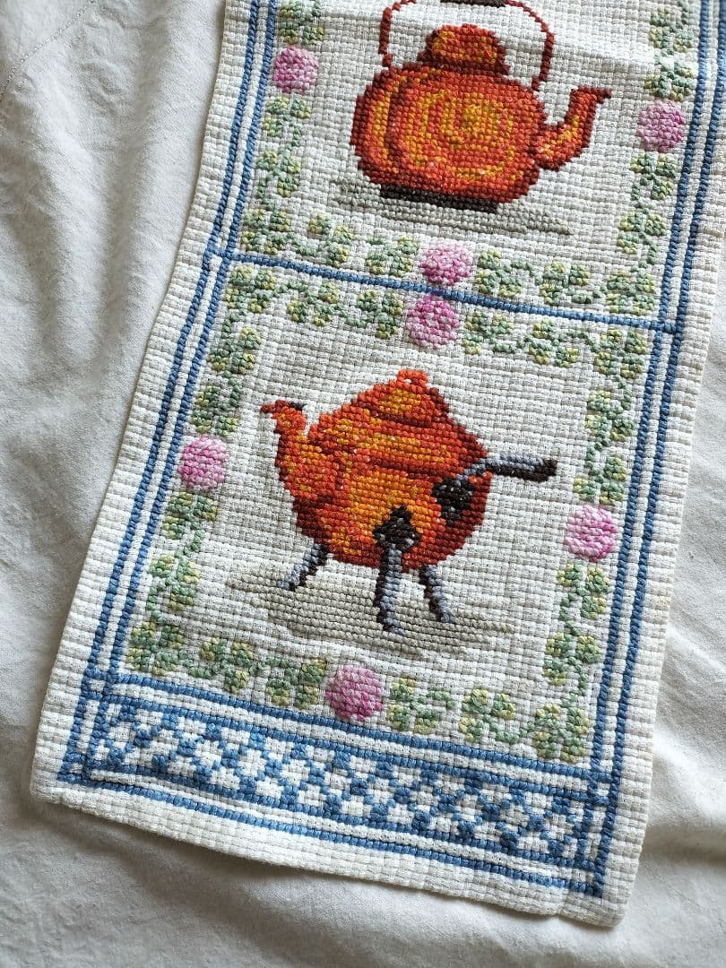 Vintage　✺ケトル　❐クロスステッチ　壁飾り❐