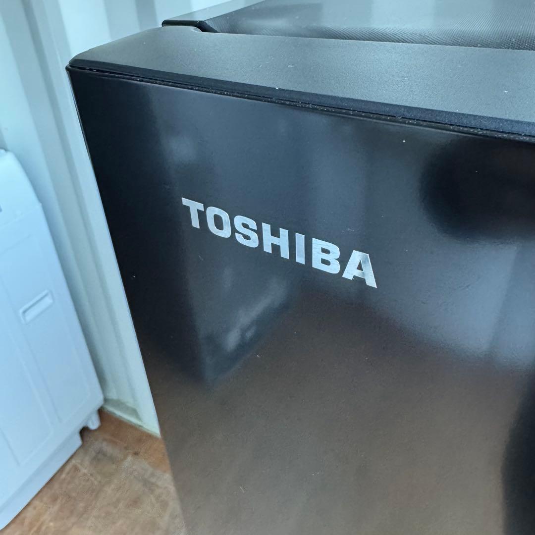 ラプラス様C7145★2023年製美品★東芝　冷蔵庫　黒　ブラック