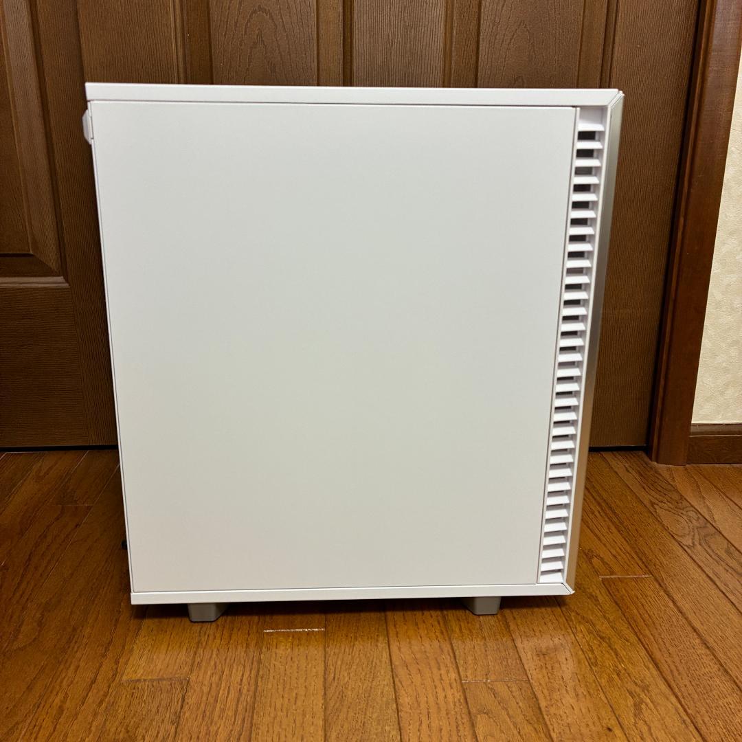 Fractal Design Define 7 Compact Solid 白