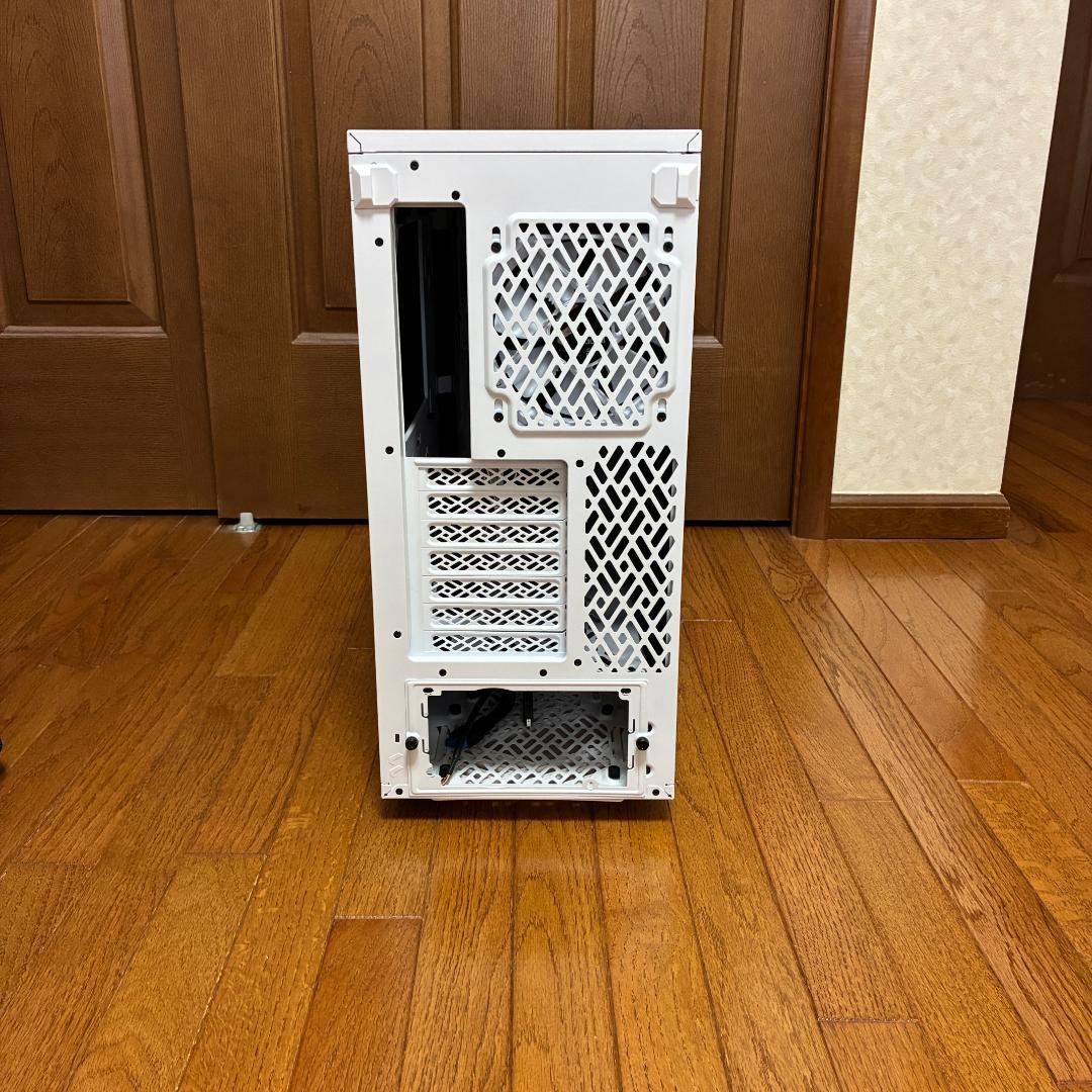 Fractal Design Define 7 Compact Solid 白