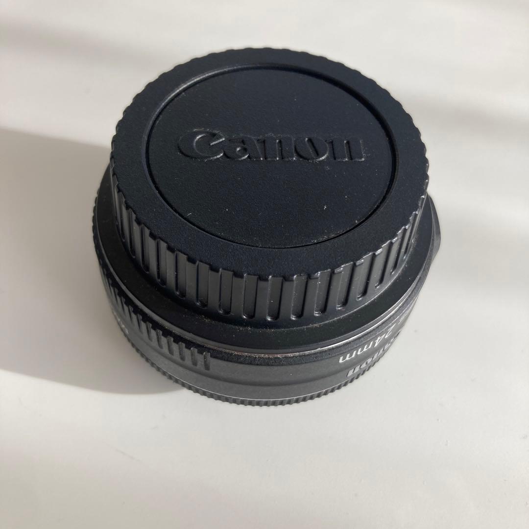 Canon EF-S 24mm f/2.8 STM レンズ