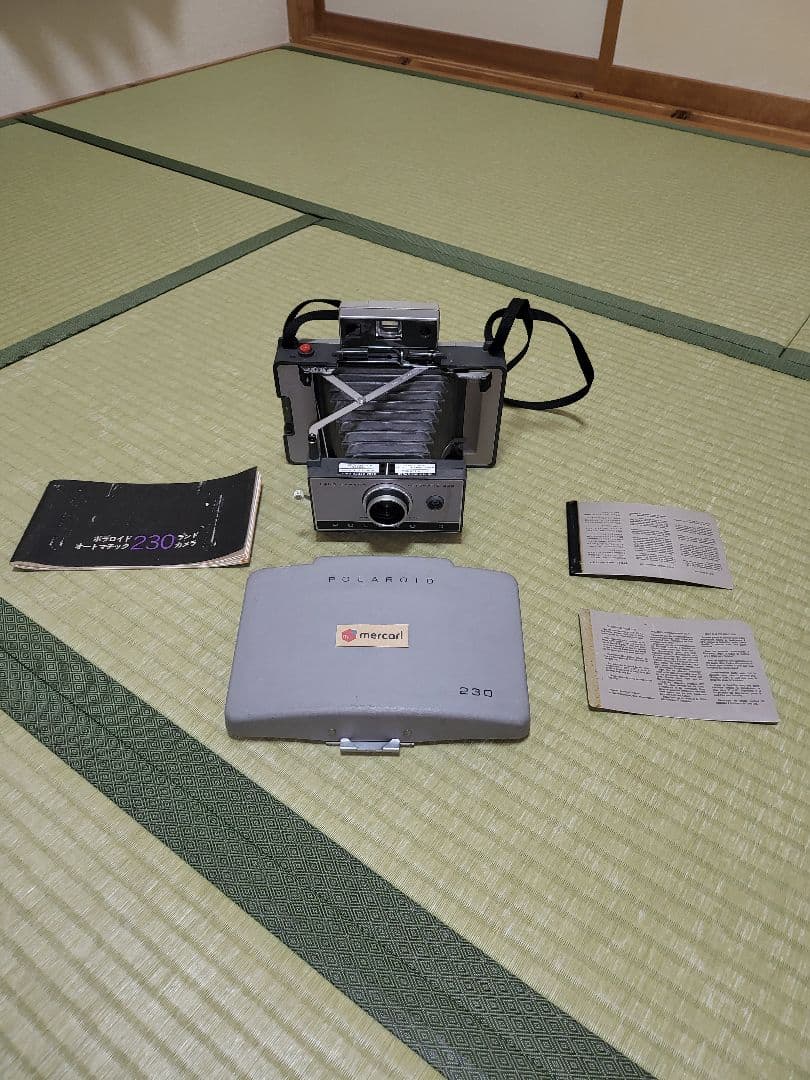 ポラロイド２３０ランドカメラ　オートマチック