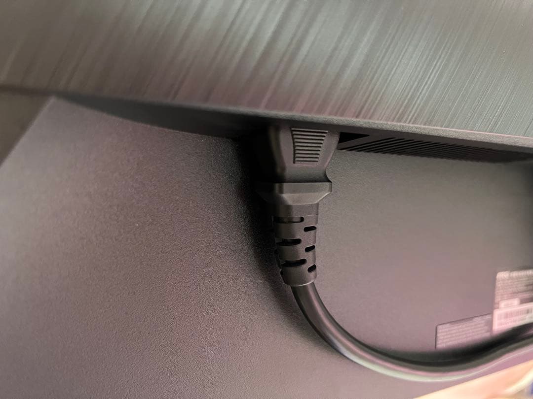 MSI MAG 323UPF ゲーミングモニター　4k 160Hz 中古美品