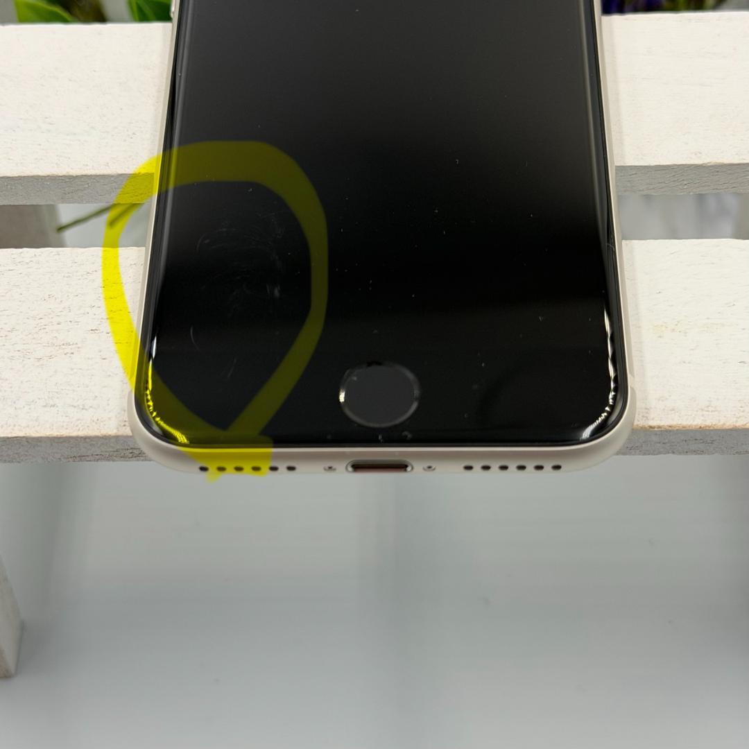 iPhone SE第3世代 64GB スターライト 241