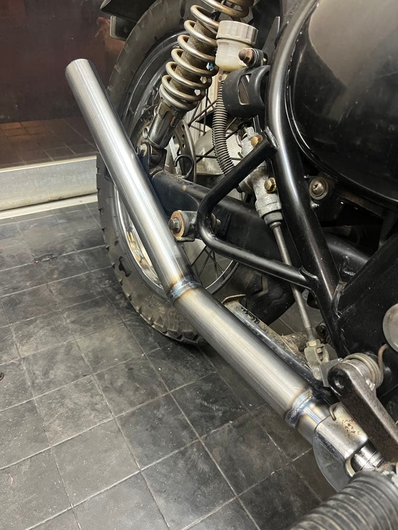 エストレア　かち上げマフラー　チョッパー　ボバー　カワサキ　250tr