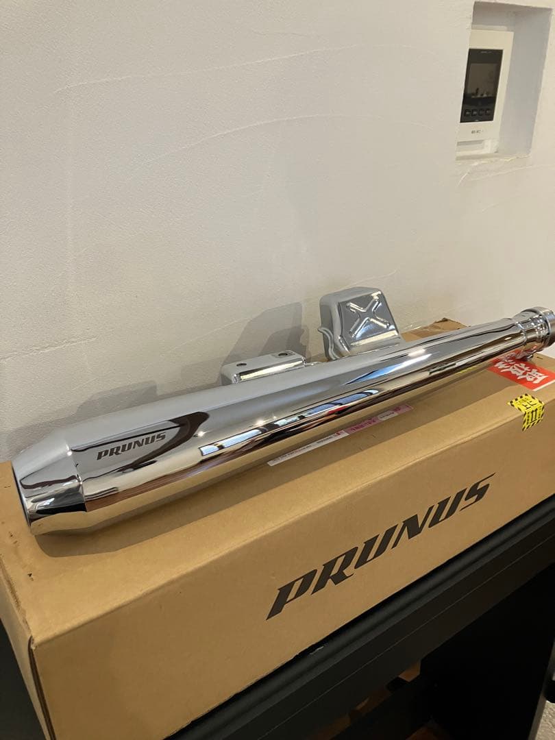 【ほぼ未使用】SR400 プラナス　キャブ車PRUNUS メガホンマフラー
