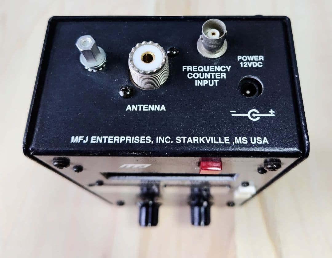『 MFJ-259B 』SWRアナライザー 【アマチュア無線】《ジャンク》