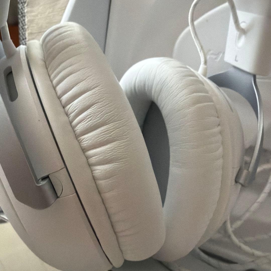 HyperX III cloud ゲーミングヘッドセット ホワイト