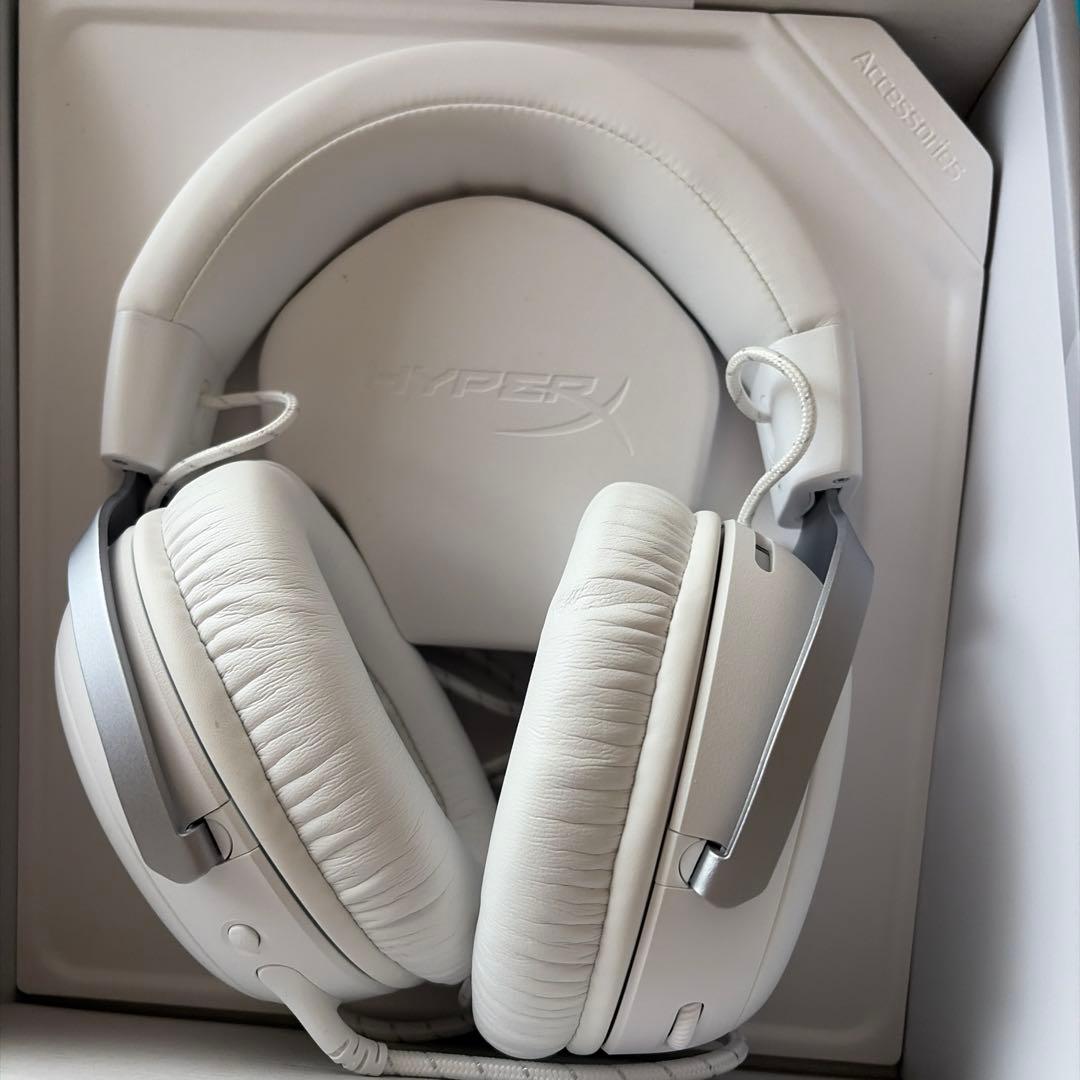 HyperX III cloud ゲーミングヘッドセット ホワイト