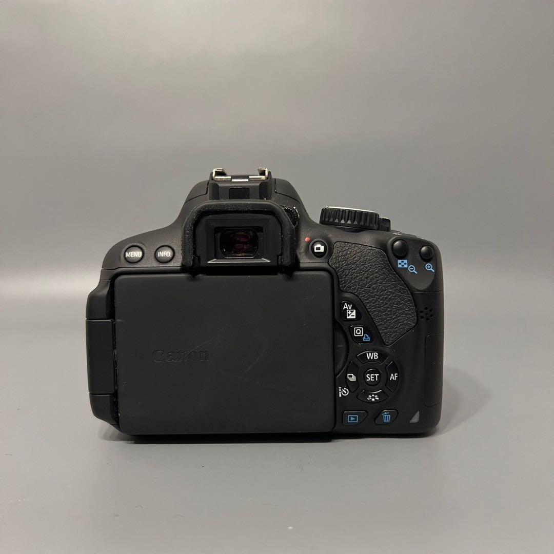 美品Canon eos Kiss X6i 一眼レフ カメラ 自撮り スマホ転送