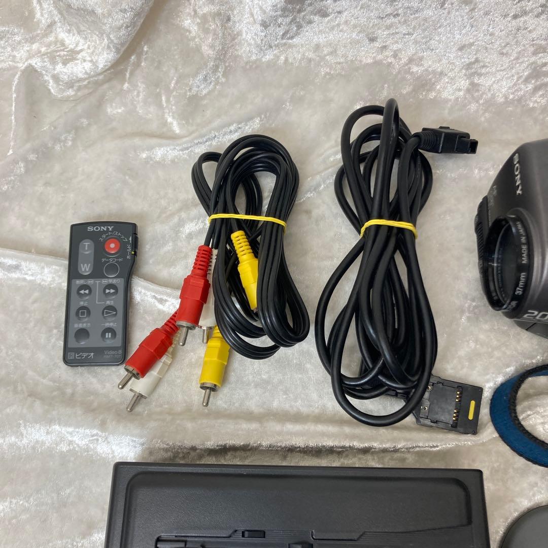 Sony Handycam 8ミリビデオカメラ Hi8 CCD-TR11