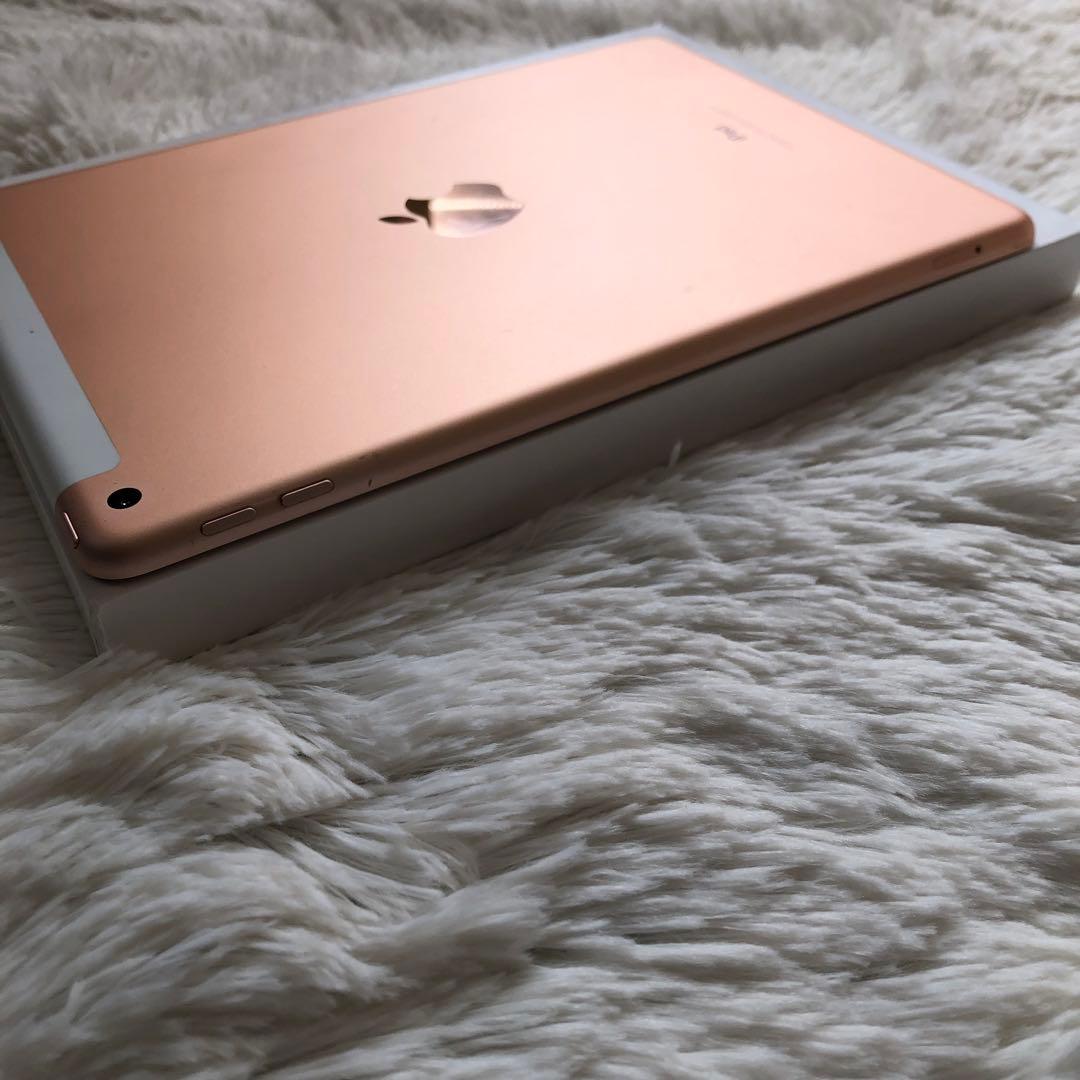 【完動品】iPad 第6世代 32GB SIMフリー【すぐ発送】【付属品】