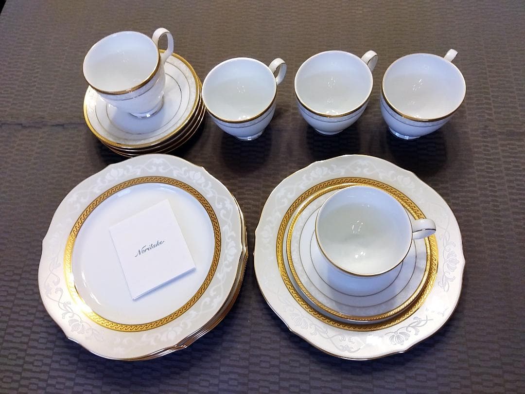 新品　美品　ノリタケ　食器　カップ＆ソーサー　プレート　カトラリー　20点セット