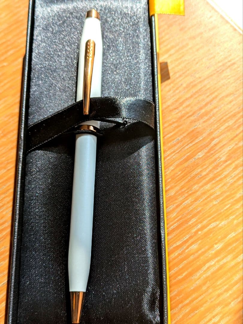 新品 未使用 CROSS クロスボールペン ゴールド ホワイト 箱入り説明書付き