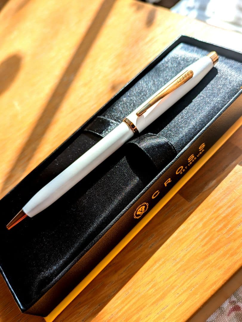 新品 未使用 CROSS クロスボールペン ゴールド ホワイト 箱入り説明書付き