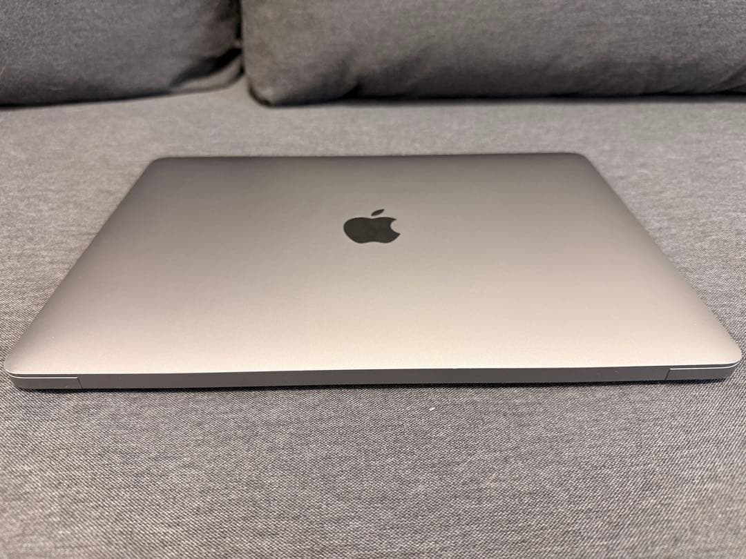 Macbook Air M1 8GB 256GB スペースグレイ