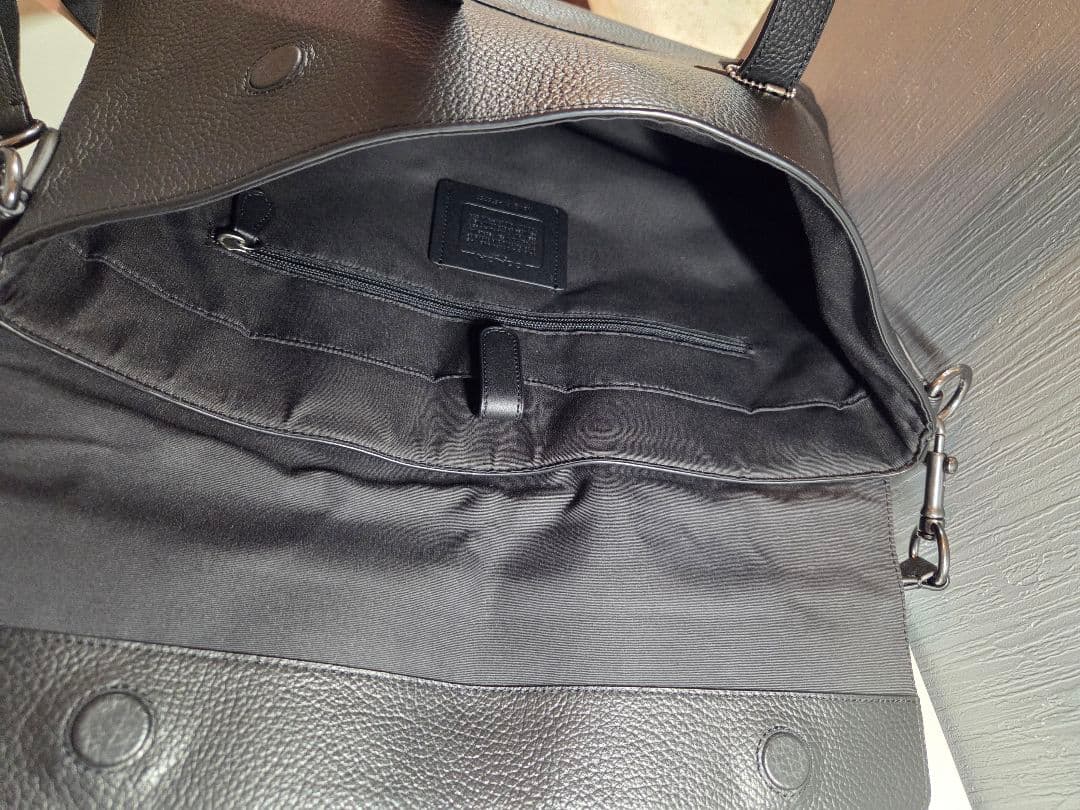 リ*マ様 COACH 　コーチビジネスバッグ　ショルダーストラップ付き　ブラック