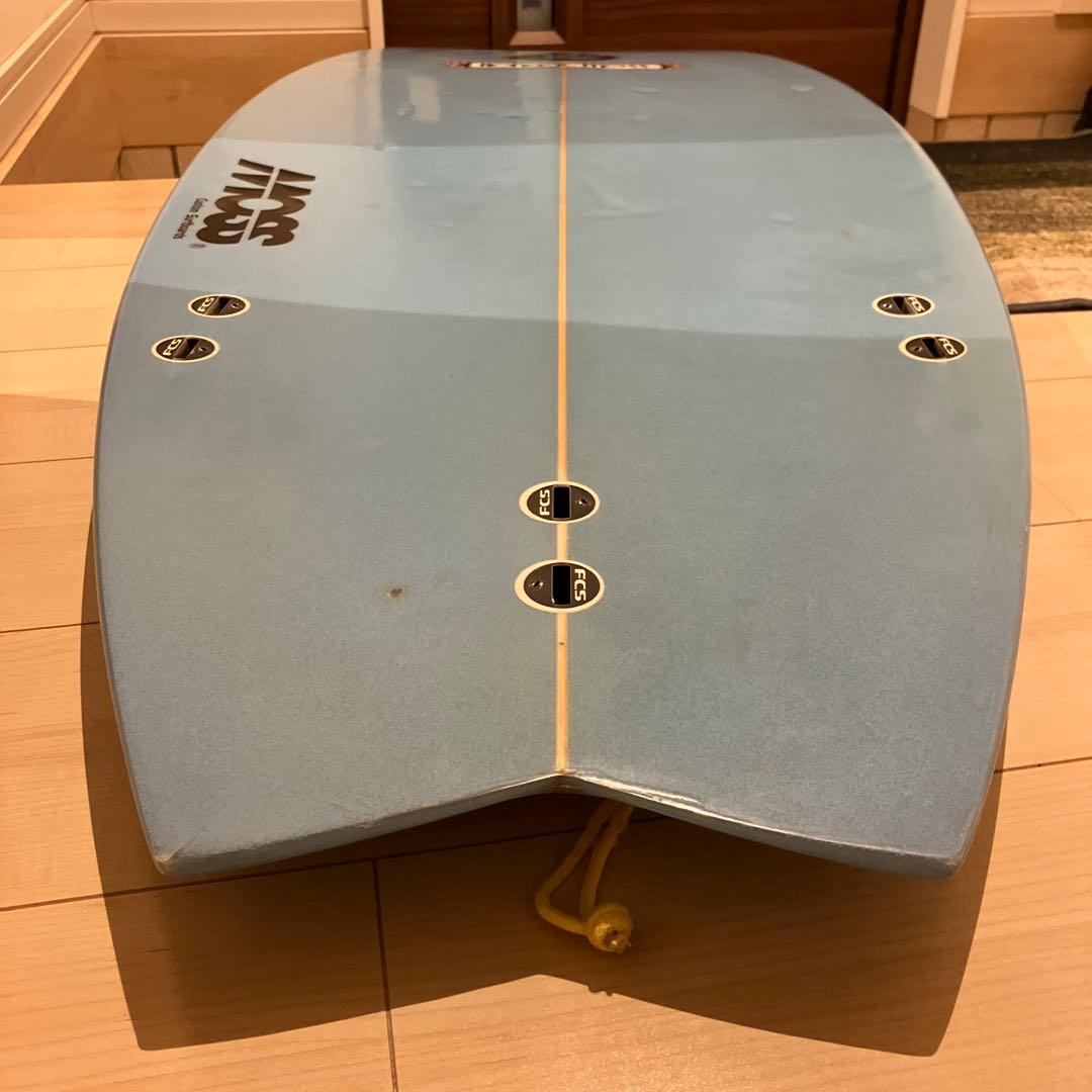 パイオニアモス小波サーフボード　5'6×21 5/8\"×2 3/8\" 約32L