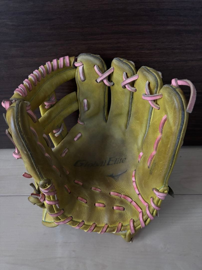 ミズノ グローバルエリート 軟式用グラブ