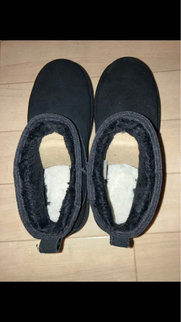 UGG Classic Ultra Mini Platform ブラック　美品